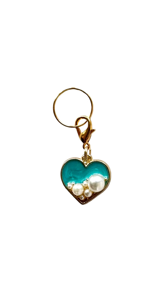 Blue heart with pearls