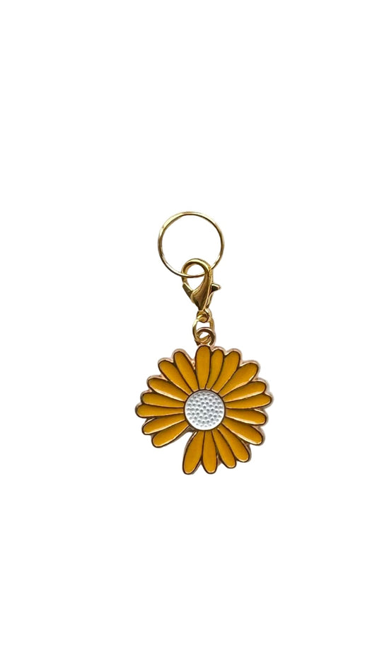 Yellow daisy